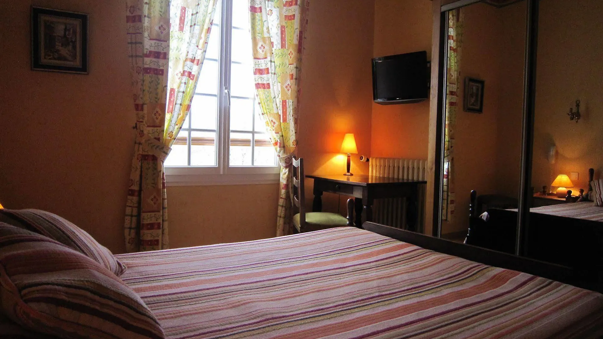 *** Hotel Hostellerie de la Bouriane Gourdon France