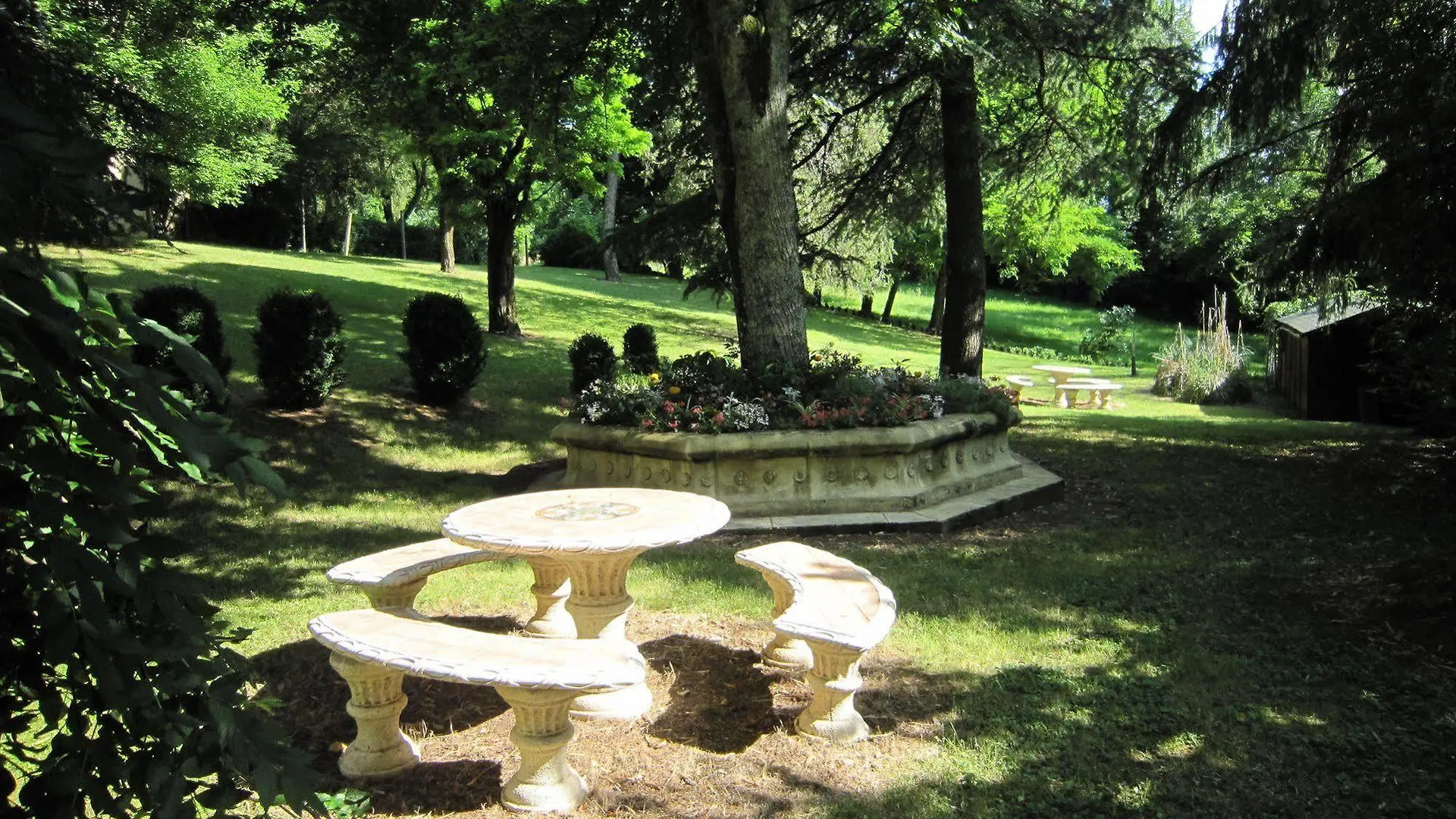 Hostellerie de la Bouriane Gourdon 3*,  France